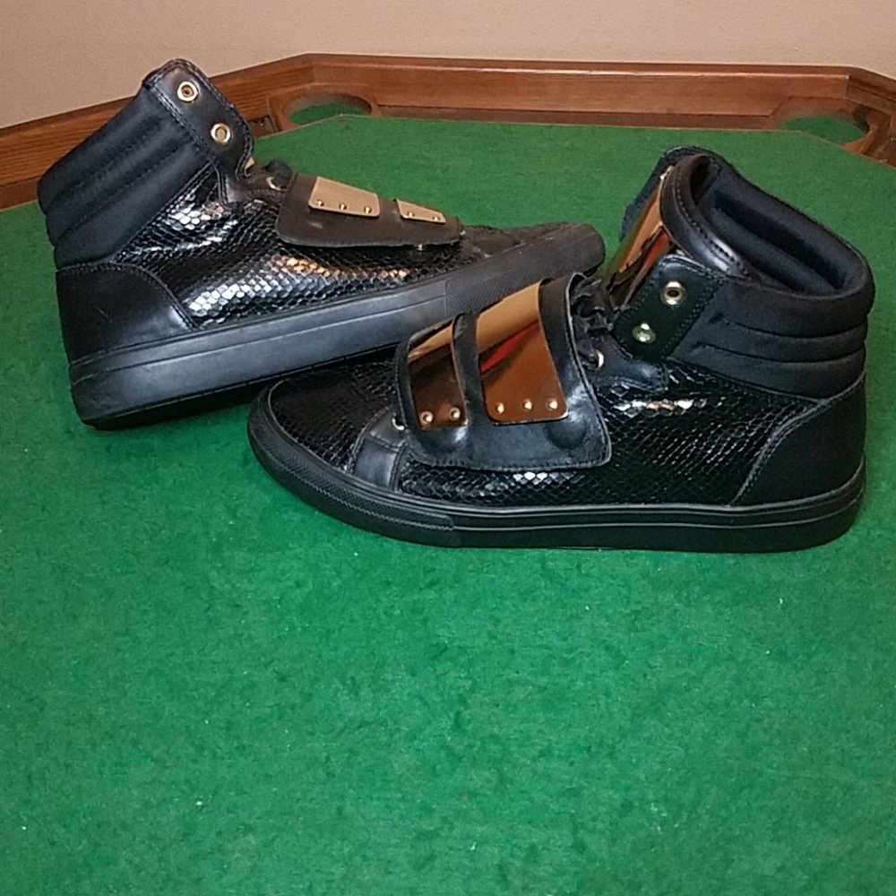 Aldo Black/Gold Strap sz 10.5 Used